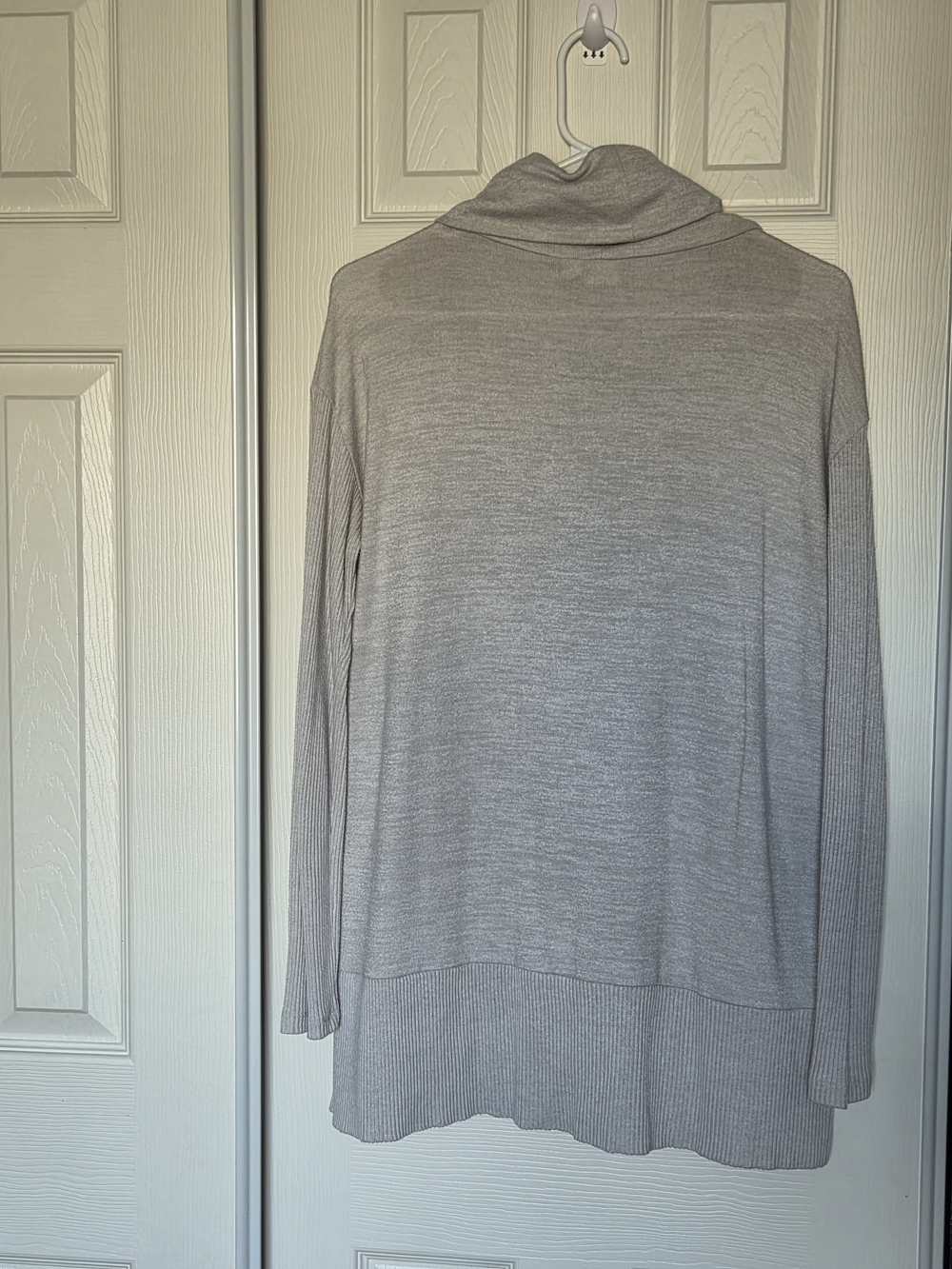 GAP Lightweight Gray Cowl Neck Tunic Sweater - Picture 2 of 4